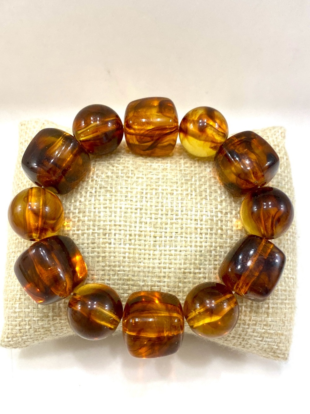 Vintage Style Faux Amber Stretch Bracelet - Chunky Marbled Tortoiseshell Beaded